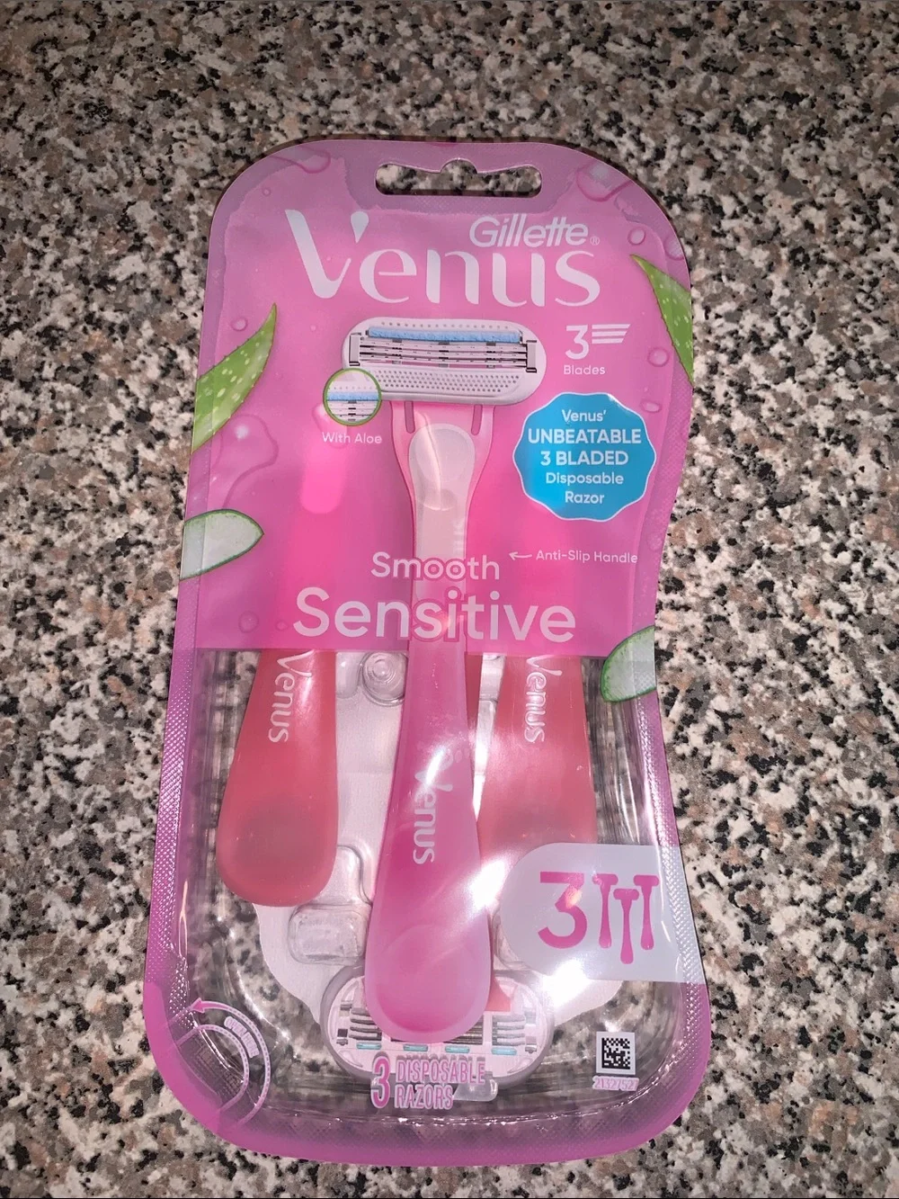 Gillette Venus Smooth Sensitive & Skintimate Sensitive Disposable Razors 7 Pack